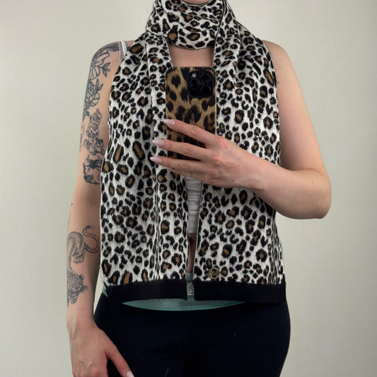 Michael Kors scarf leopard print knit white brown black