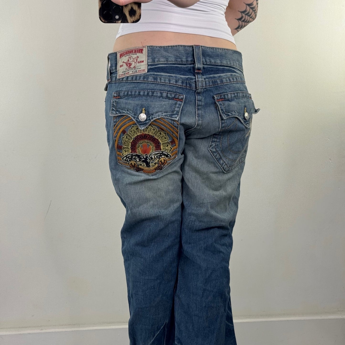 Y2K vintage True Religion bootcut jeans faded blue denim wash embroidered Billy