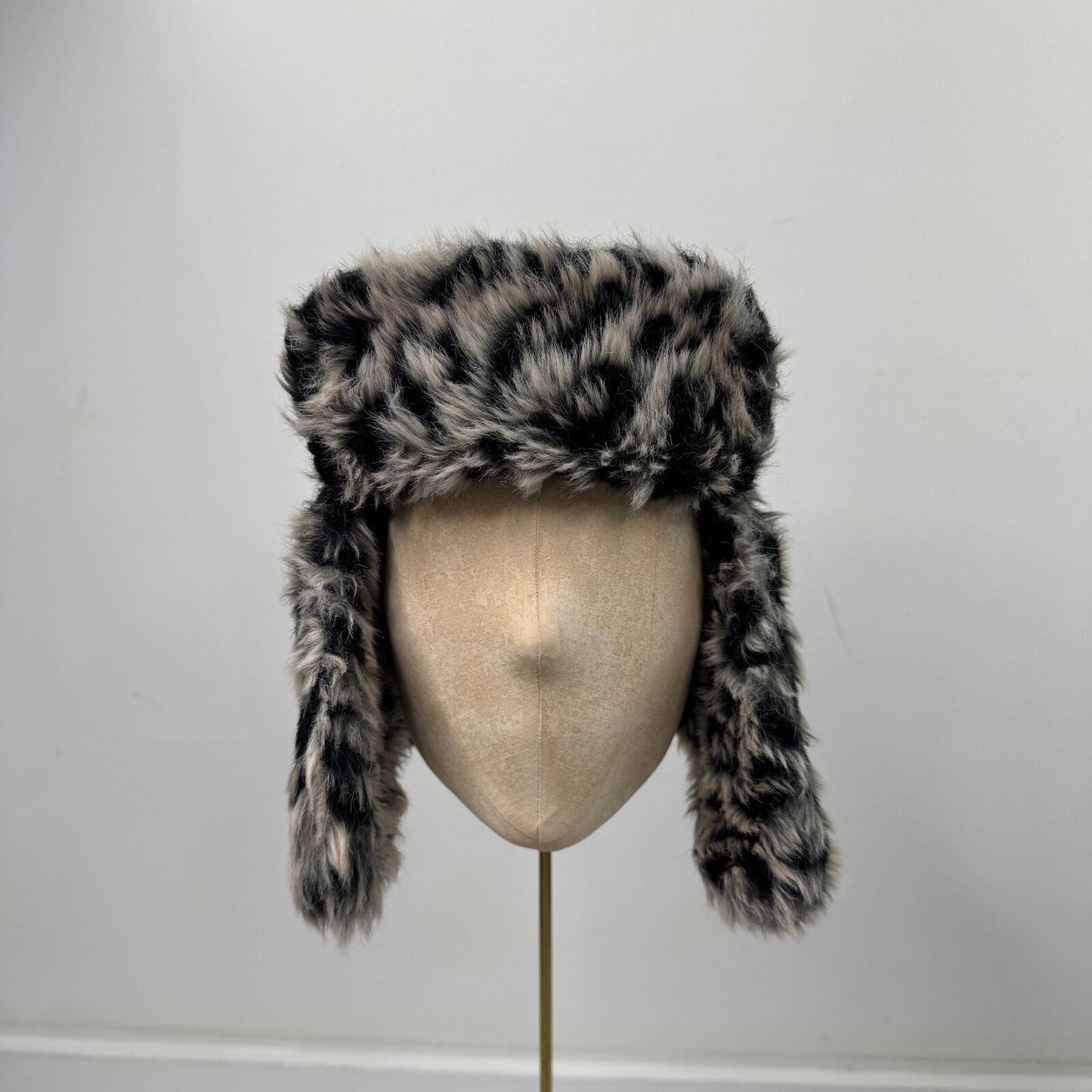 Y2K vintage trapper hat leopard print faux fur