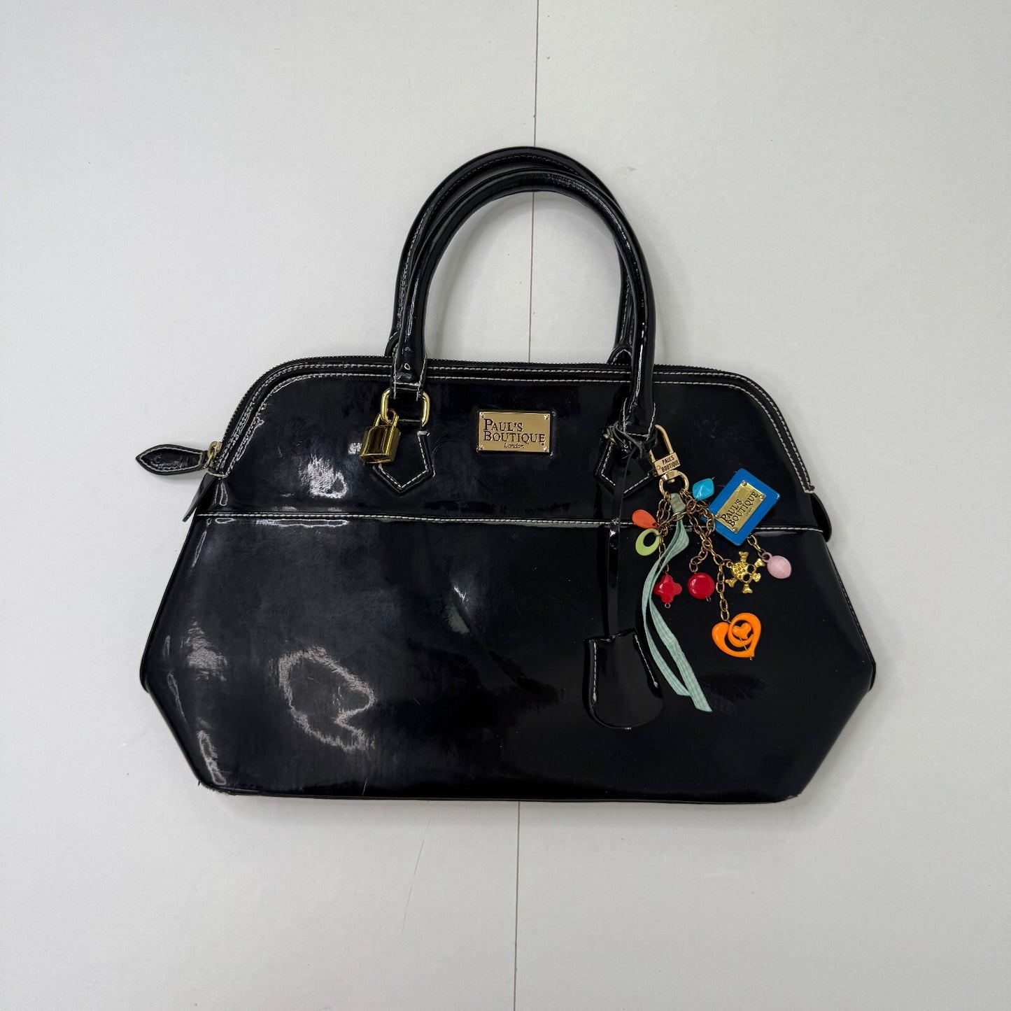 Y2K vintage Paul's Boutique handbag medium with charm patent faux leather