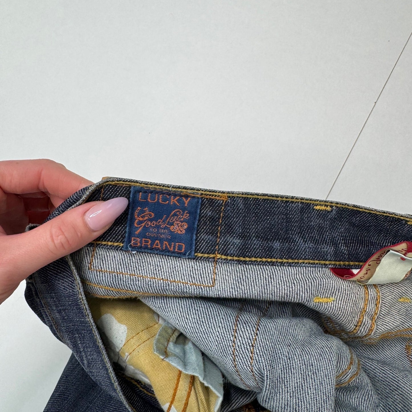 Y2K vintage Lucky Brand straight leg denim jeans dark faded denim wash you