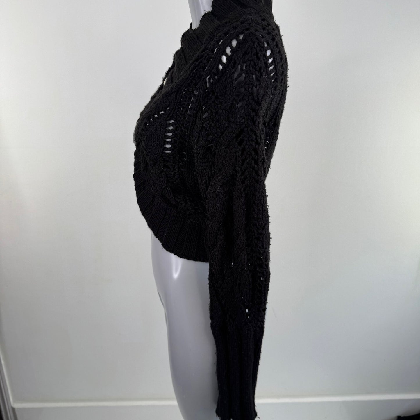 Y2K vintage Bay cardigan crop v neck chunky cable knit square button up black