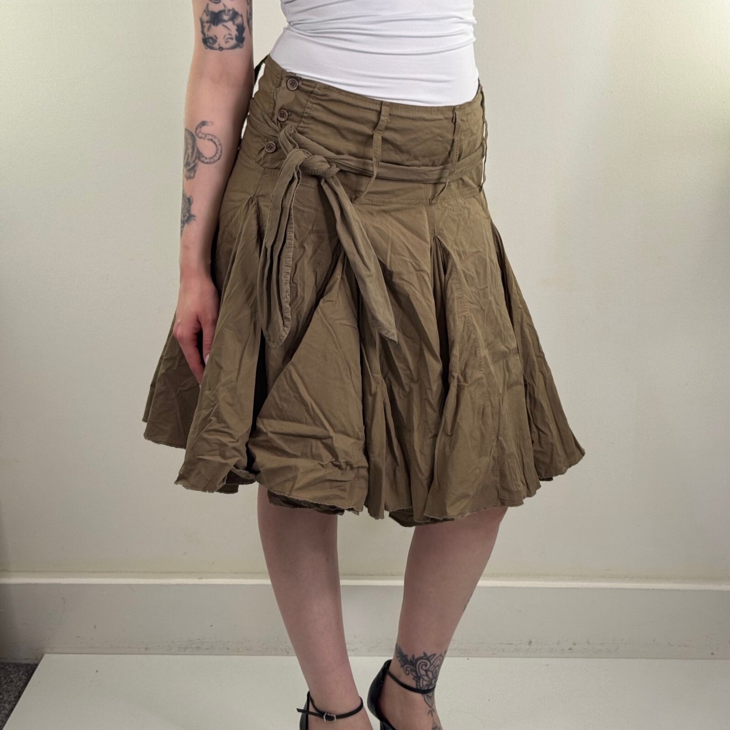 Y2K vintage midi skirt a line ruffle khaki gathered adjustable bow knee length