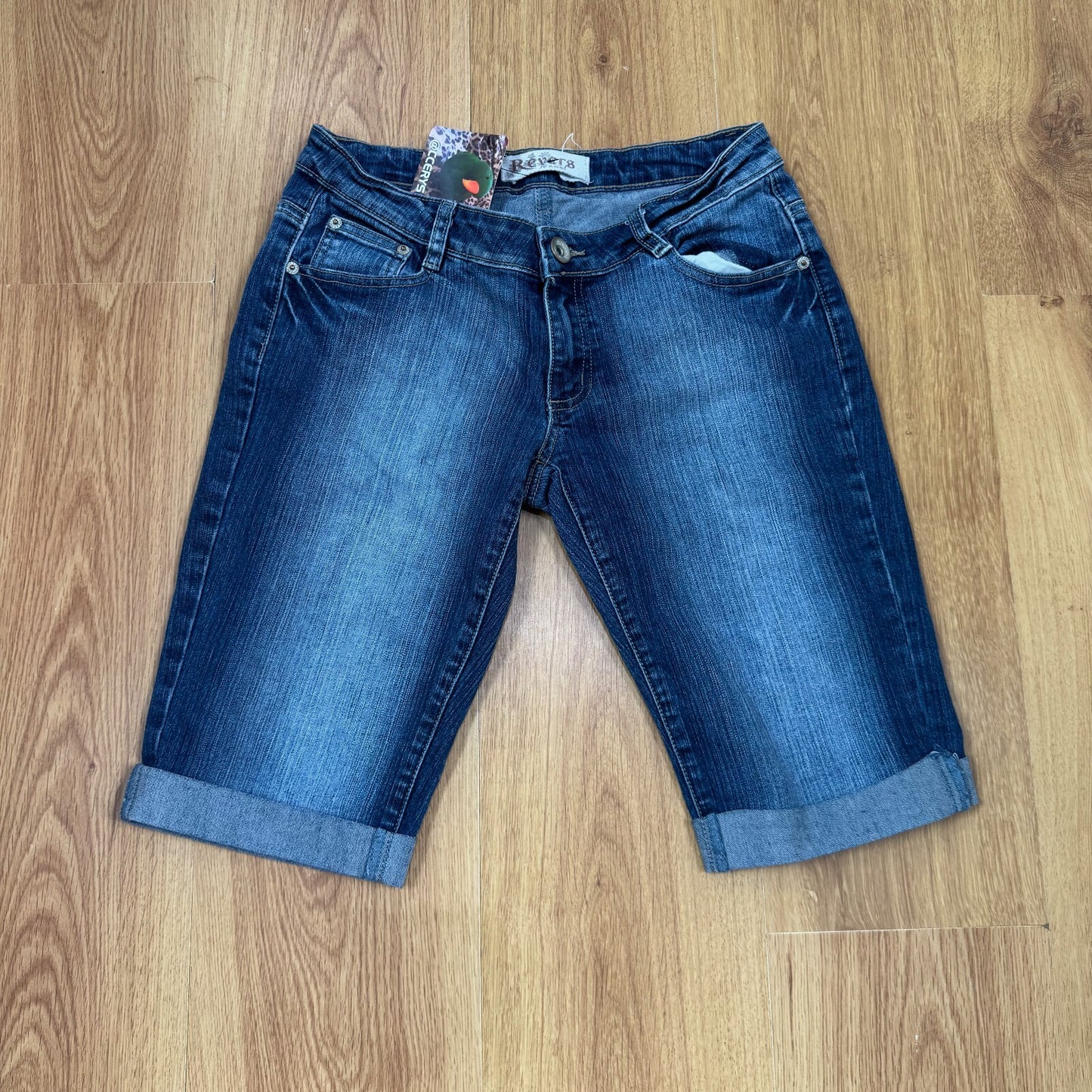 Y2K vintage capri jeans low rise denim cropped shorts crown faded blue wash