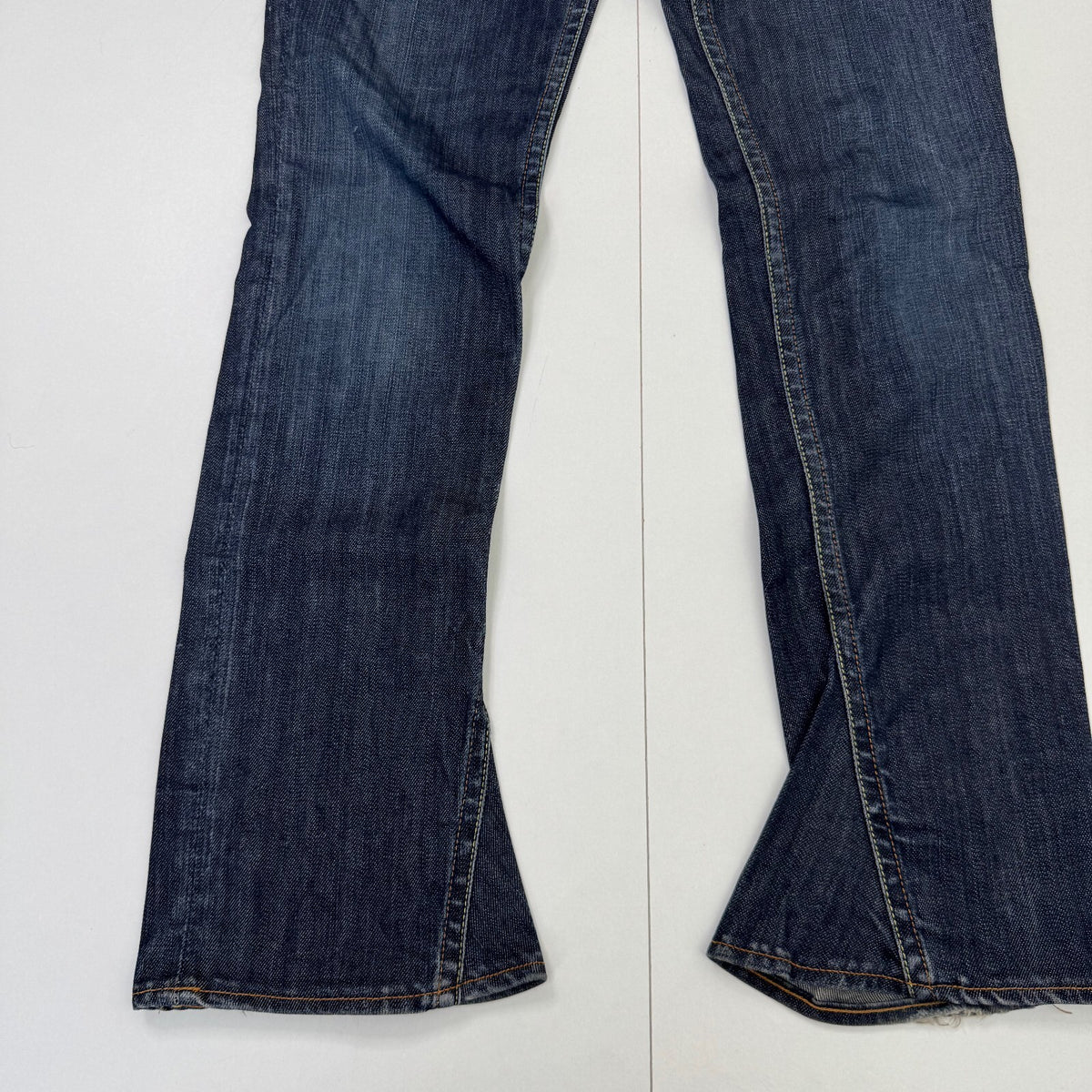 Vintage Y2K Evisu Low Rise Bootcut Jeans Distressed Seagull Logo Dark Wash Denim