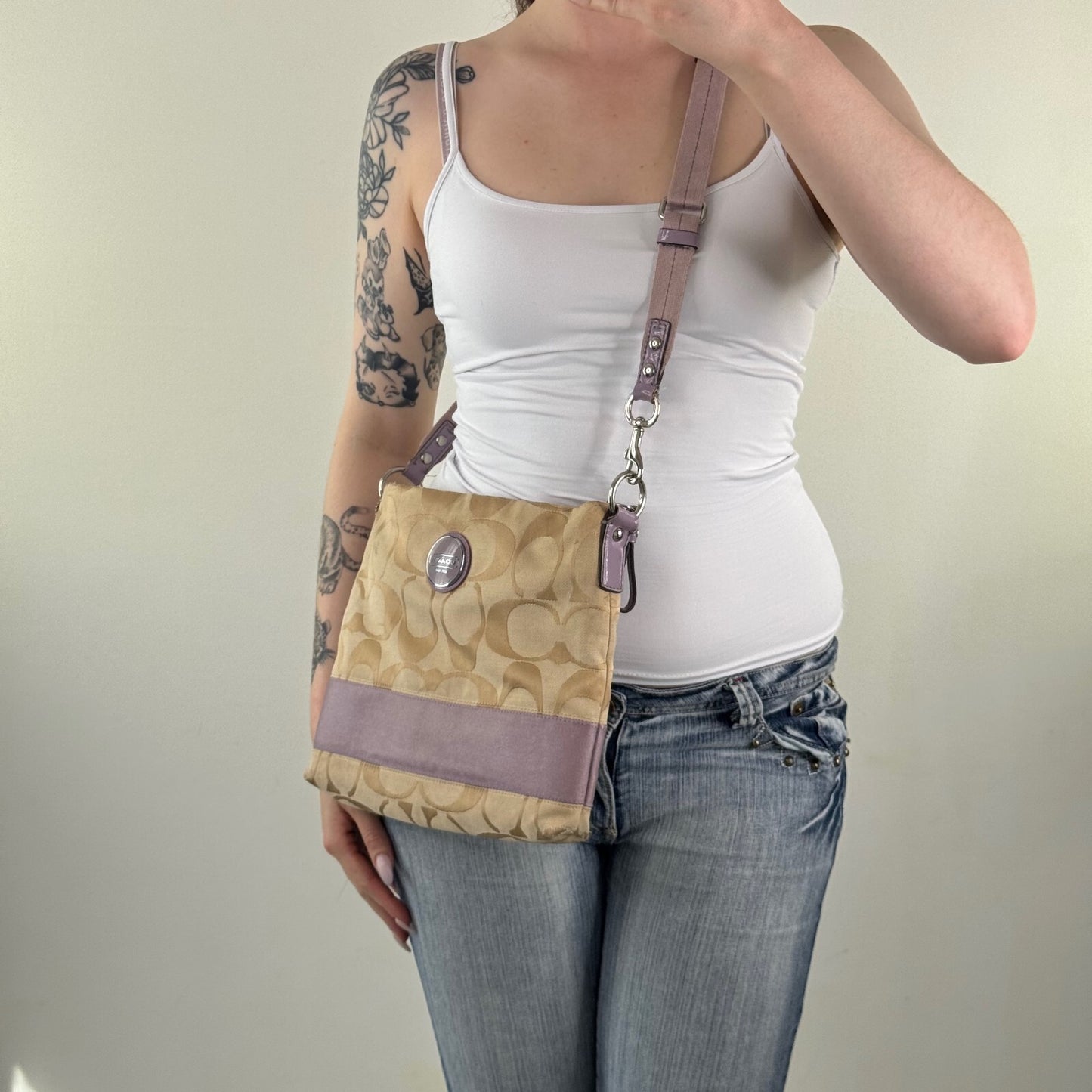 Vintage 2011 Coach Legacy Signature Stripe Swingpack crossbody bag large F17435