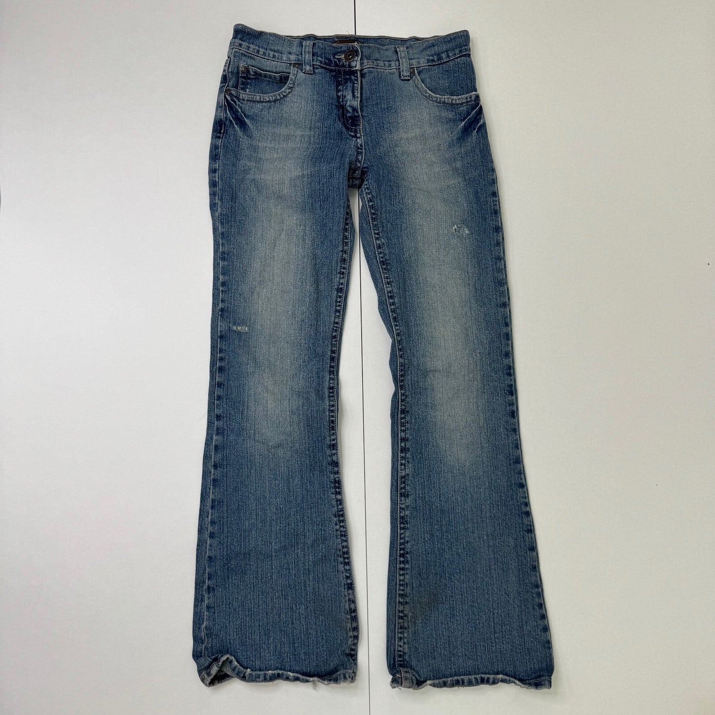 Y2K vintage bootcut denim jeans stretchy faded mid blue distressed