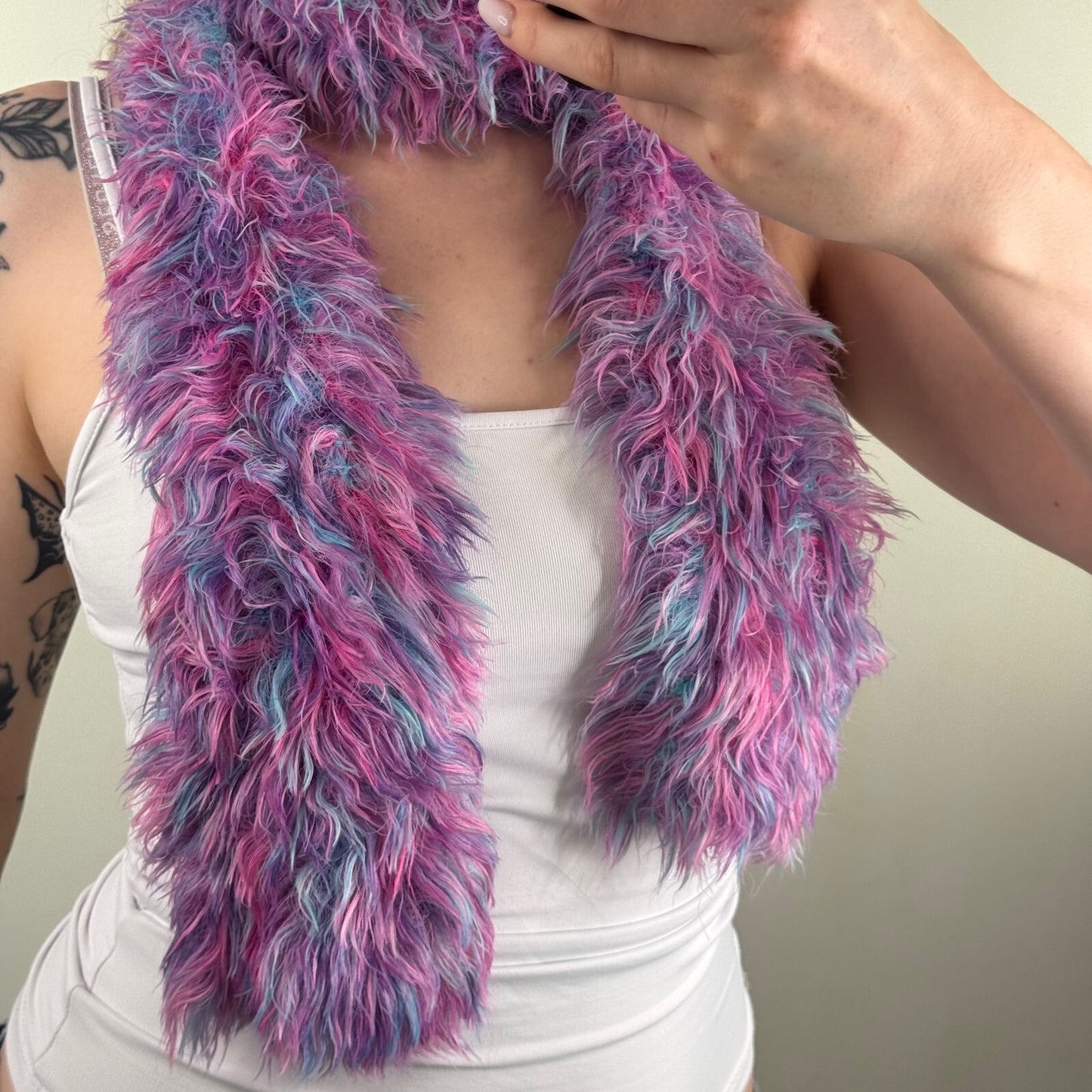Y2K vintage scarf fluffy purple pink blue super soft shaggy knit