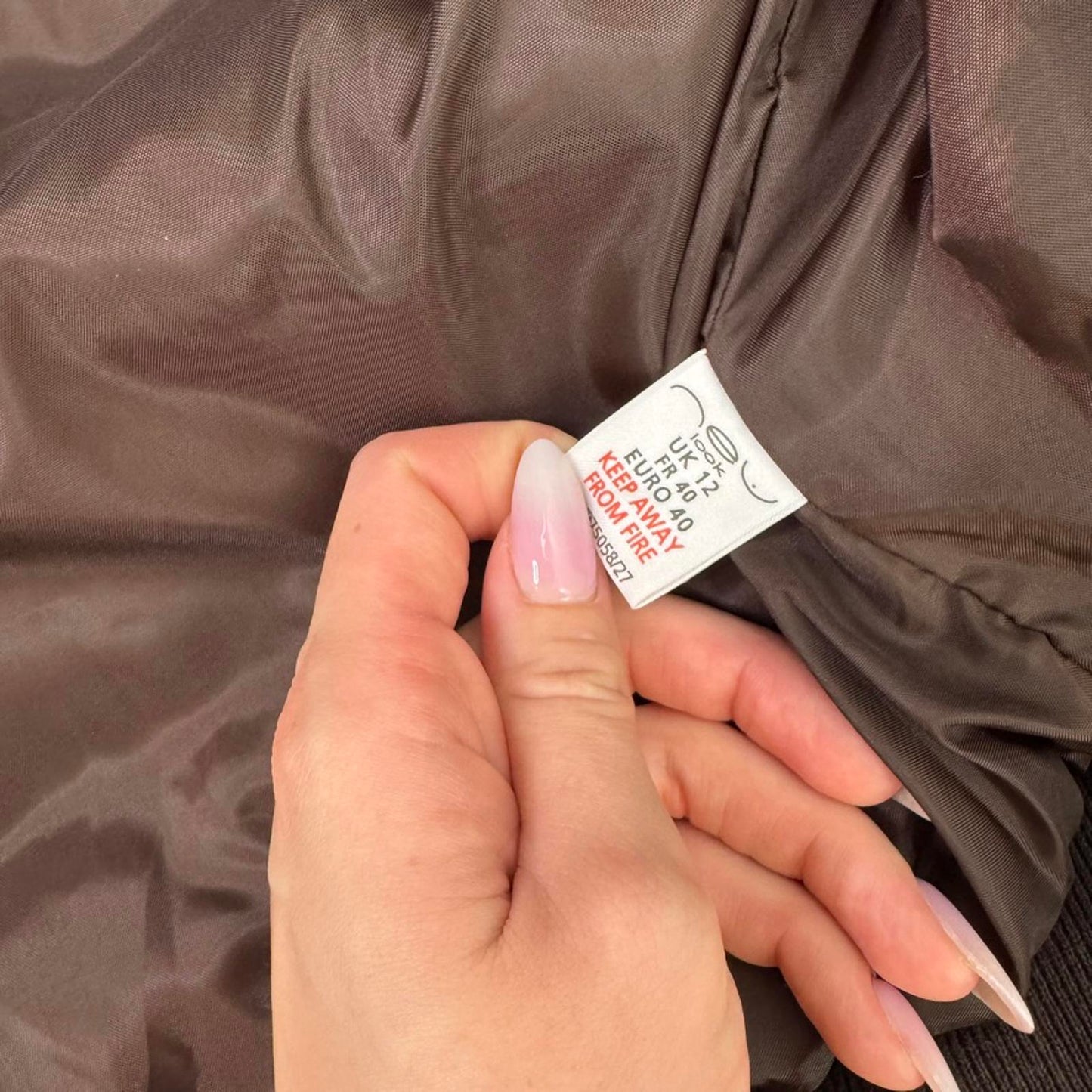 Y2K vintage lightweight puffer gilet sleeveless jacket faux fur trim hood zip up