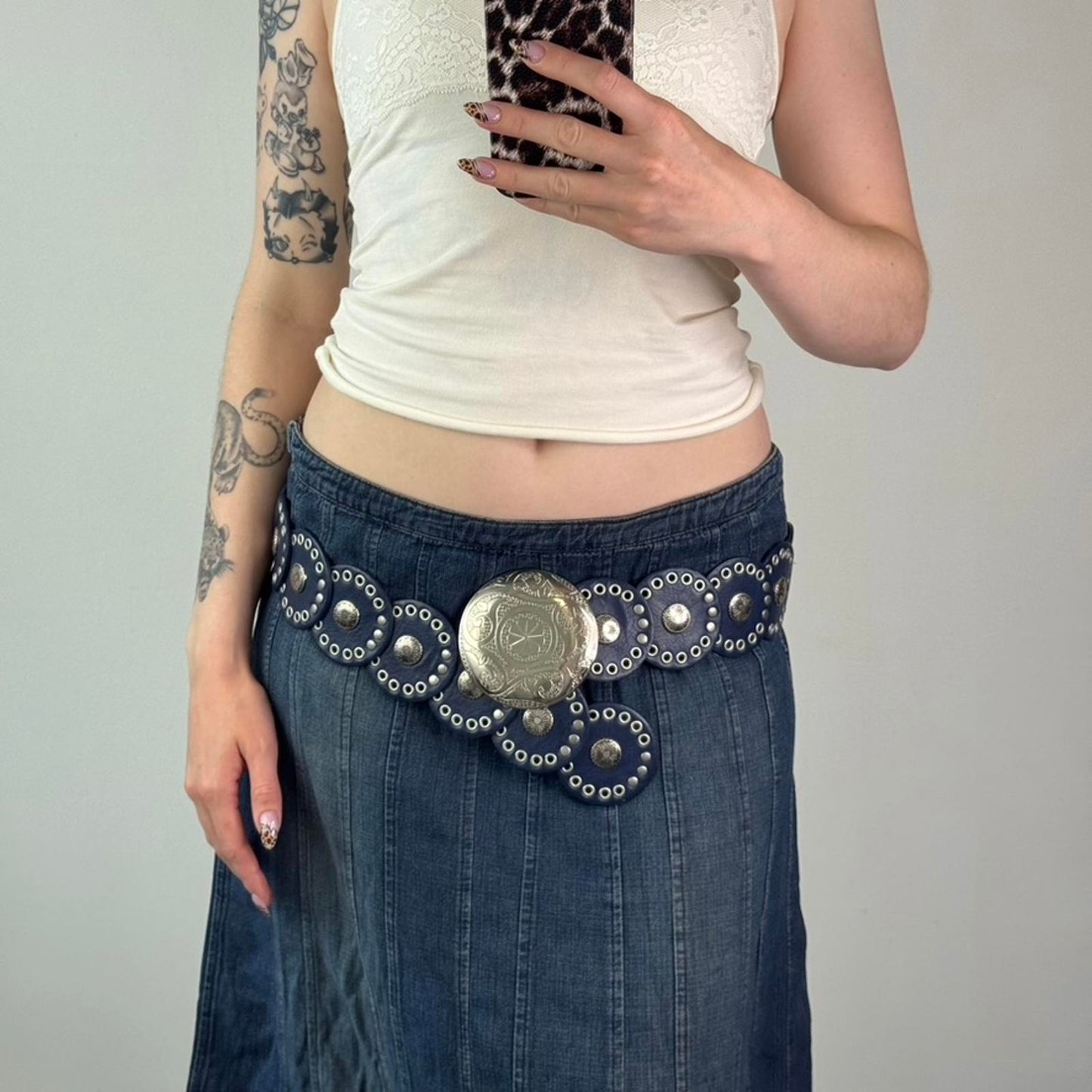 Y2K vintage navy disc circle belt grommet boho festival silver faux leather