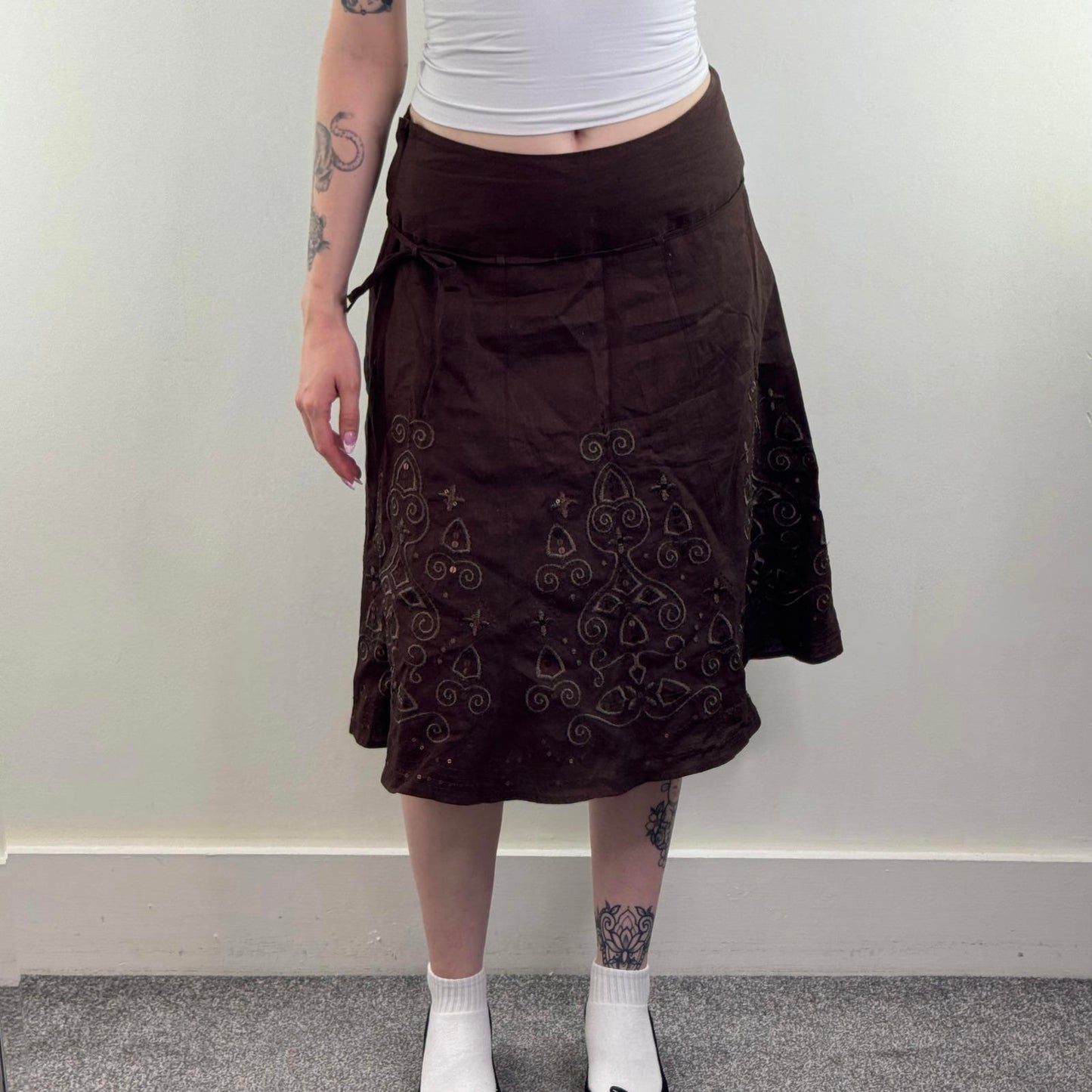 Y2K vintage 100% pure linen a line midi skirt sequin embroidered pattern bow