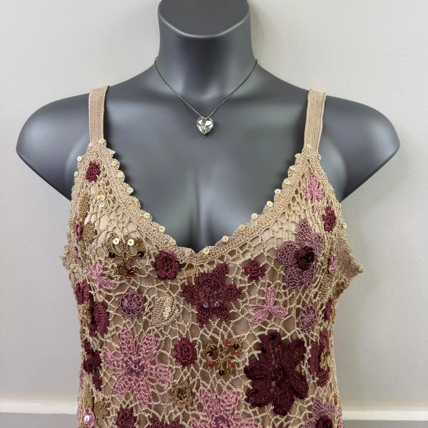 Y2K vintage Etam crochet tank top floral v neck sequin pink gold beige