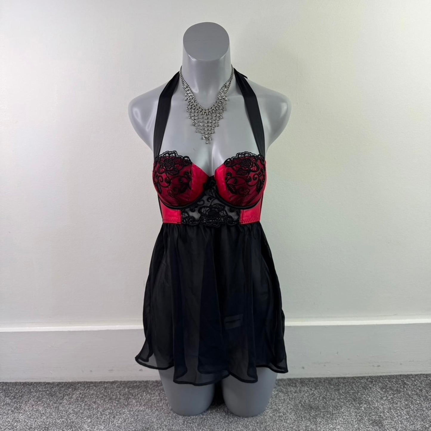 Ann Summers sample piece babydoll halter neck floral red black mesh padded satin