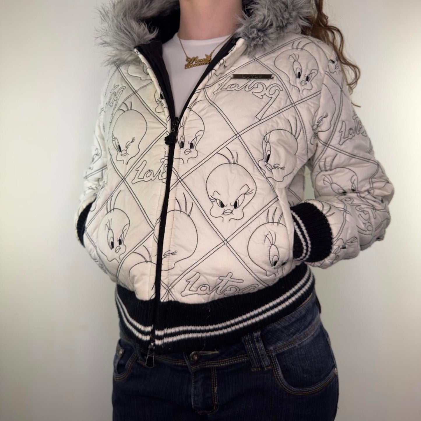 Y2K vintage Lot29 Looney Tunes Tweety short puffer jacket bomber zip up coat