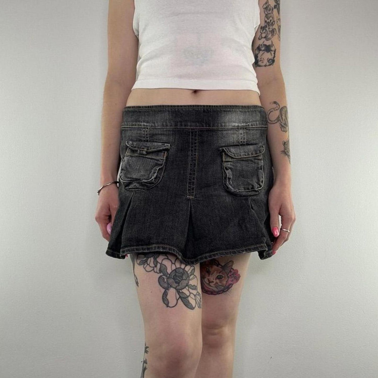 Y2K vintage denim mini skirt faded cargo pleated grey black pockets a line short