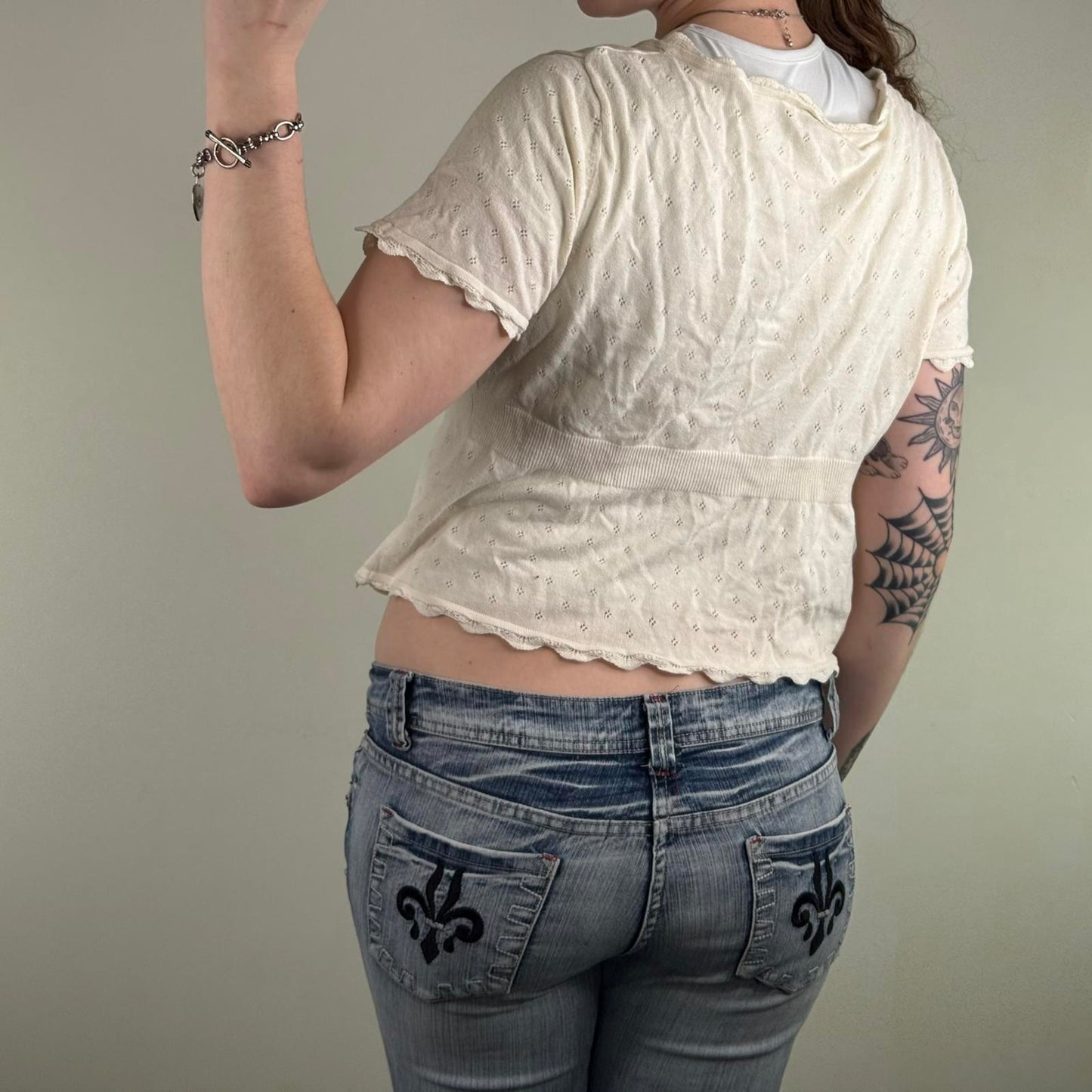 Y2K vintage fine knit short sleeve button up cardigan v neck scallop hem fitted