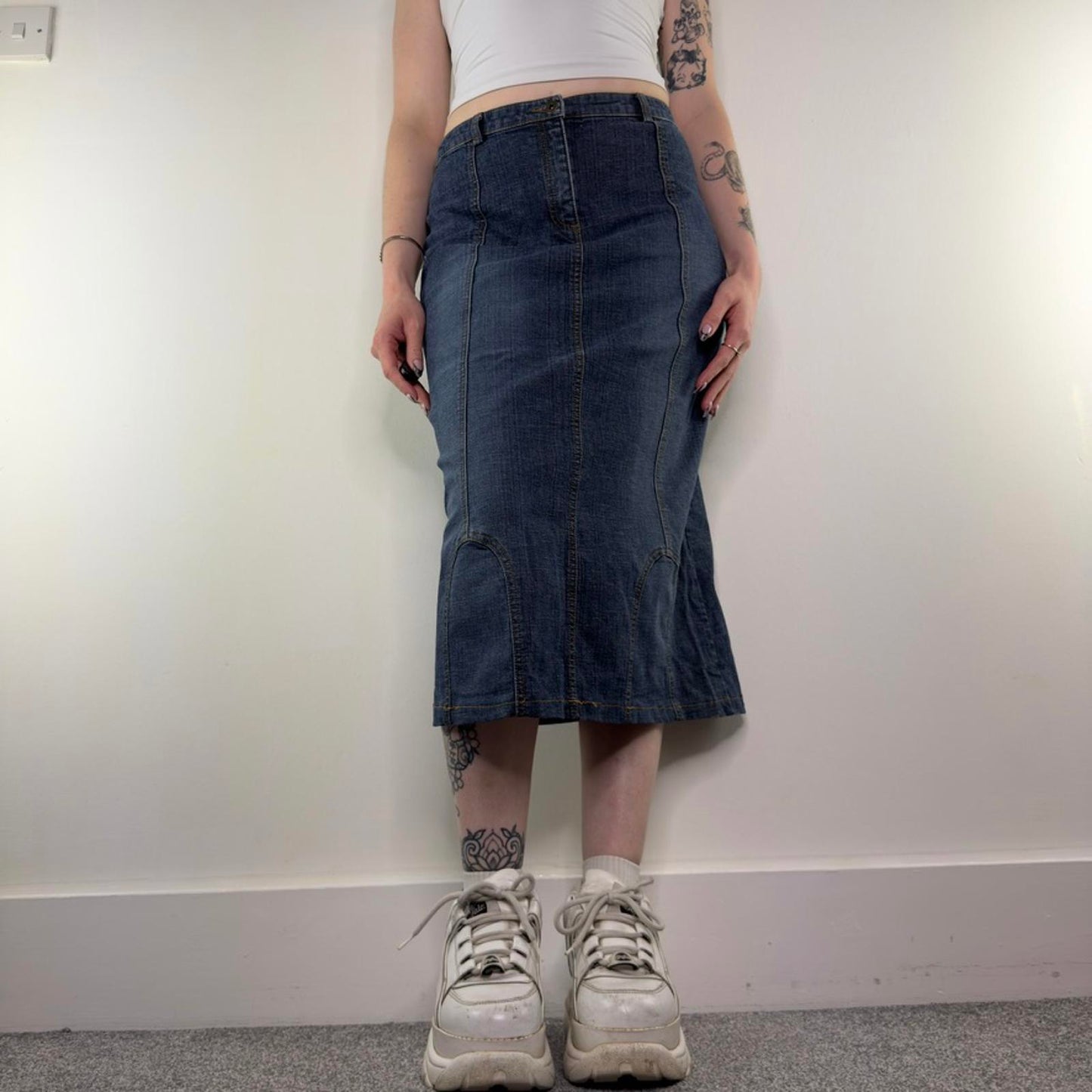 Y2K vintage stretchy denim midi skirt