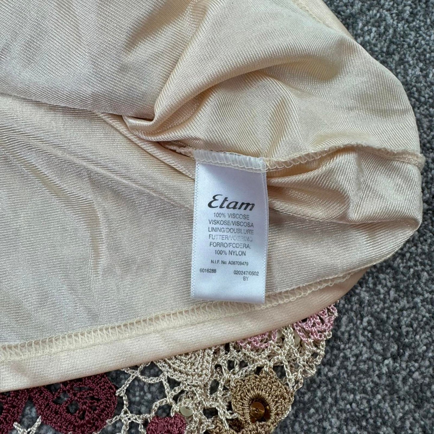 Y2K vintage Etam crochet tank top floral v neck sequin pink gold beige