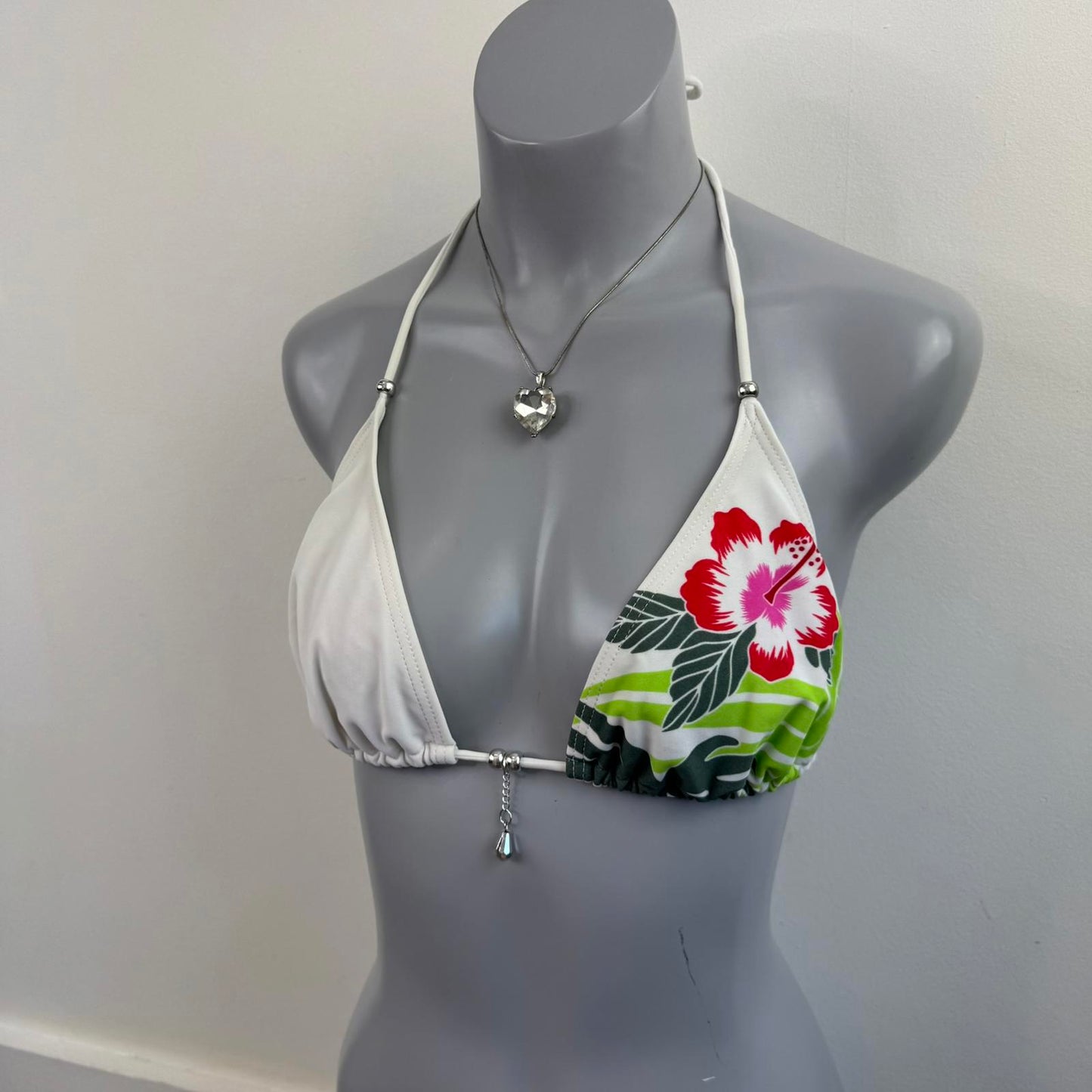 Y2K vintage Bay halter neck floral hibiscus bikini top beaded charm no padding