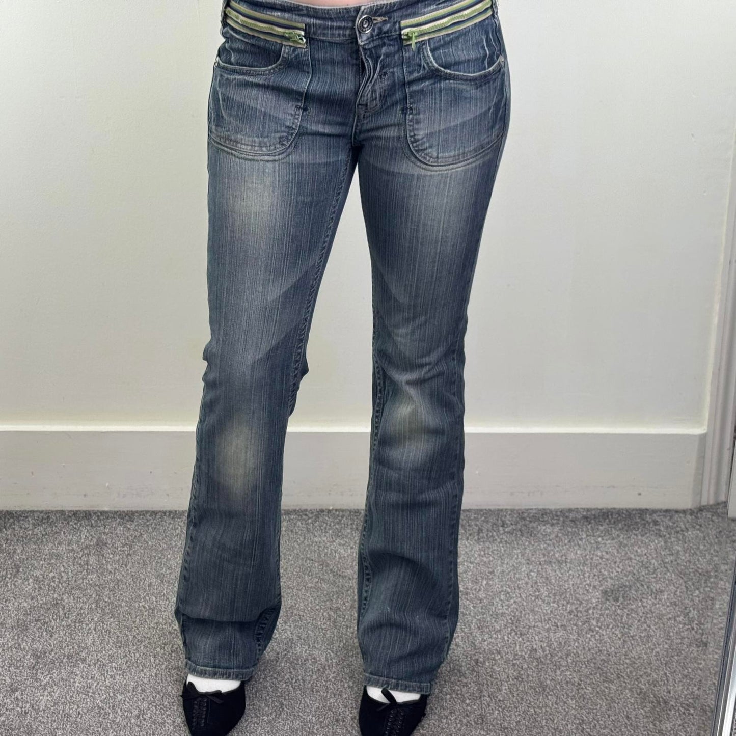 Y2K vintage faded denim wash bootcut jeans stripe zipper detail stretchy