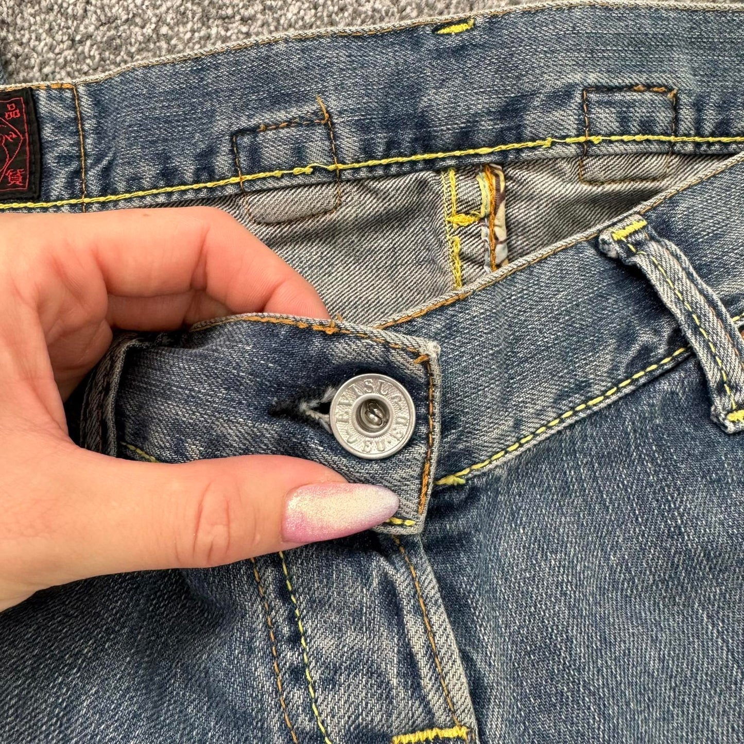 Y2K vintage Evisu super low rise capri jeans embroidery pattern faded denim wash