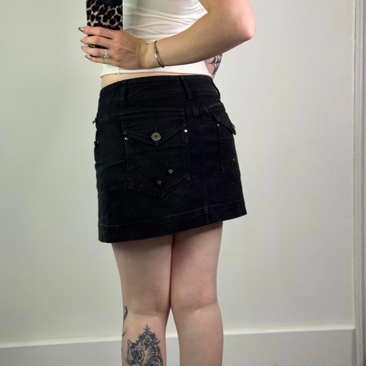 Y2K vintage stretchy mid rise denim mini skirt studded cargo pockets- size 12