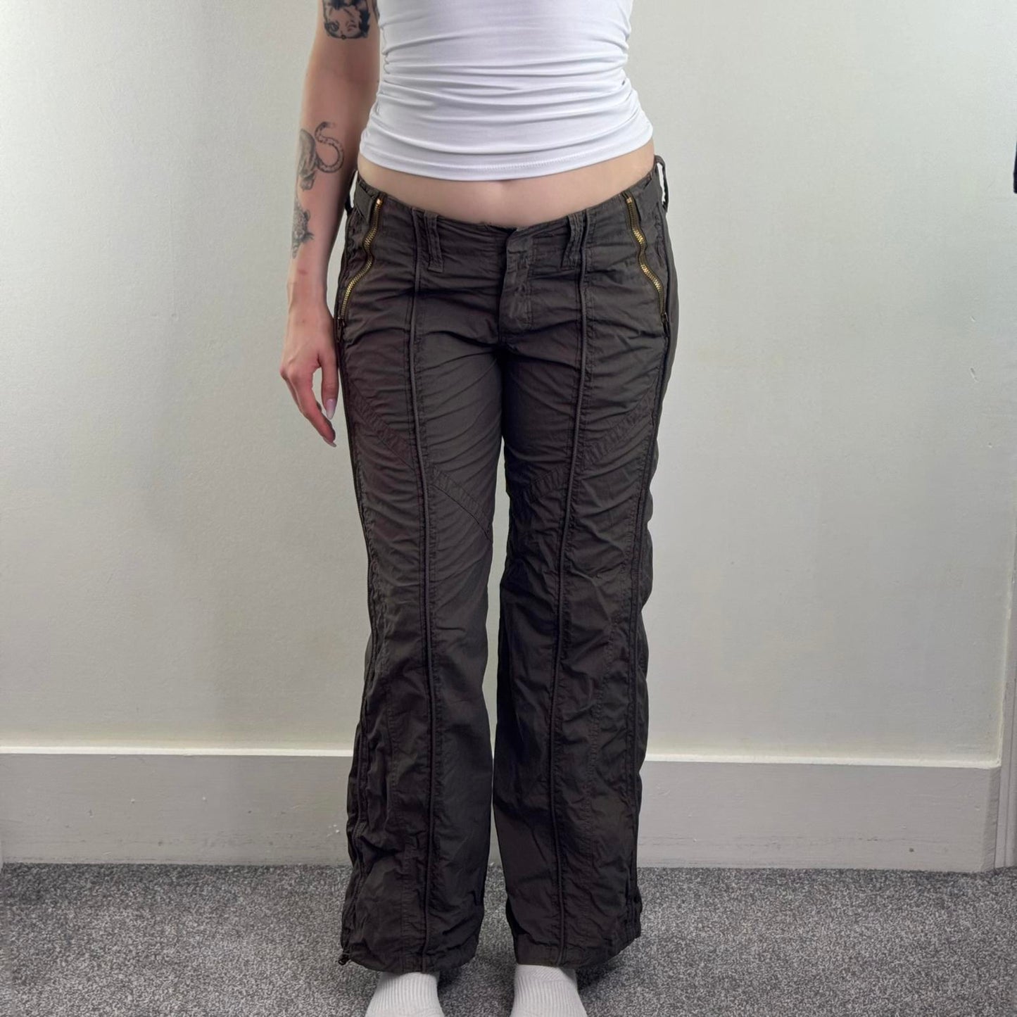 Y2K vintage low rise cargo trousers pants baggy utility zippers studded