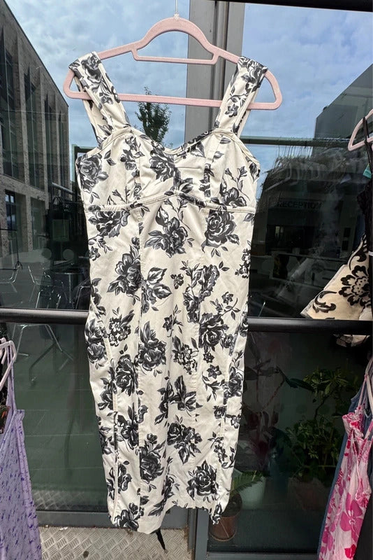 Vintage 2000s lace up floral midi dress evening wedding party