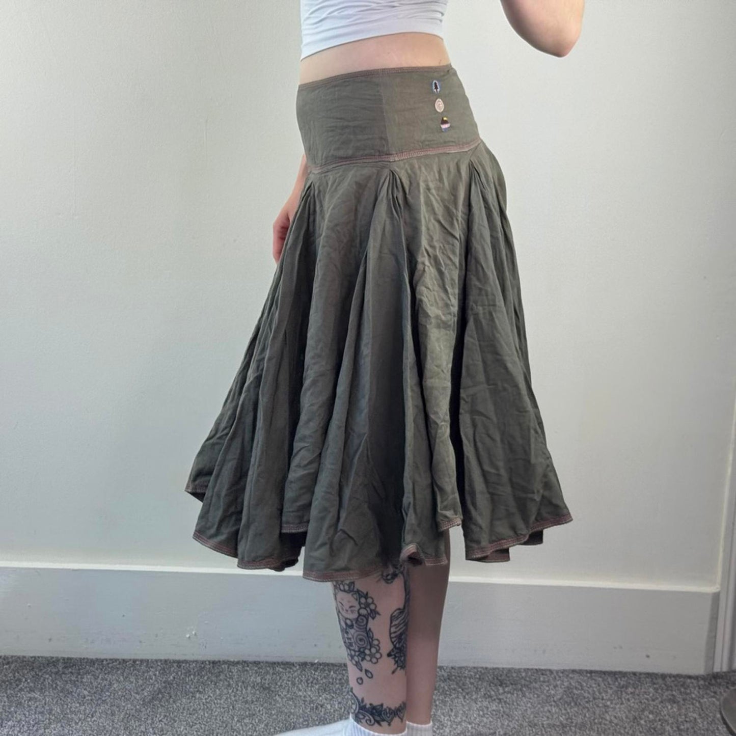 Y2K vintage Firetrap a line puffy midi skirt khaki box pleat knee length archive