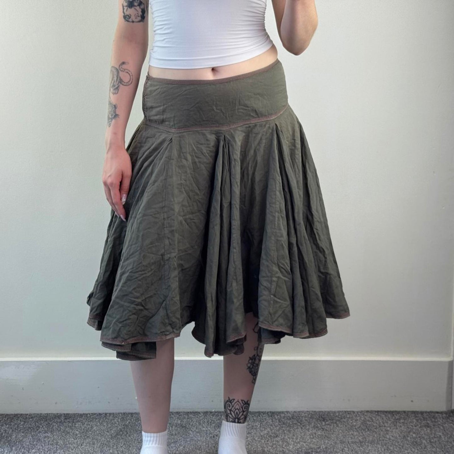 Y2K vintage Firetrap a line puffy midi skirt khaki box pleat knee length archive