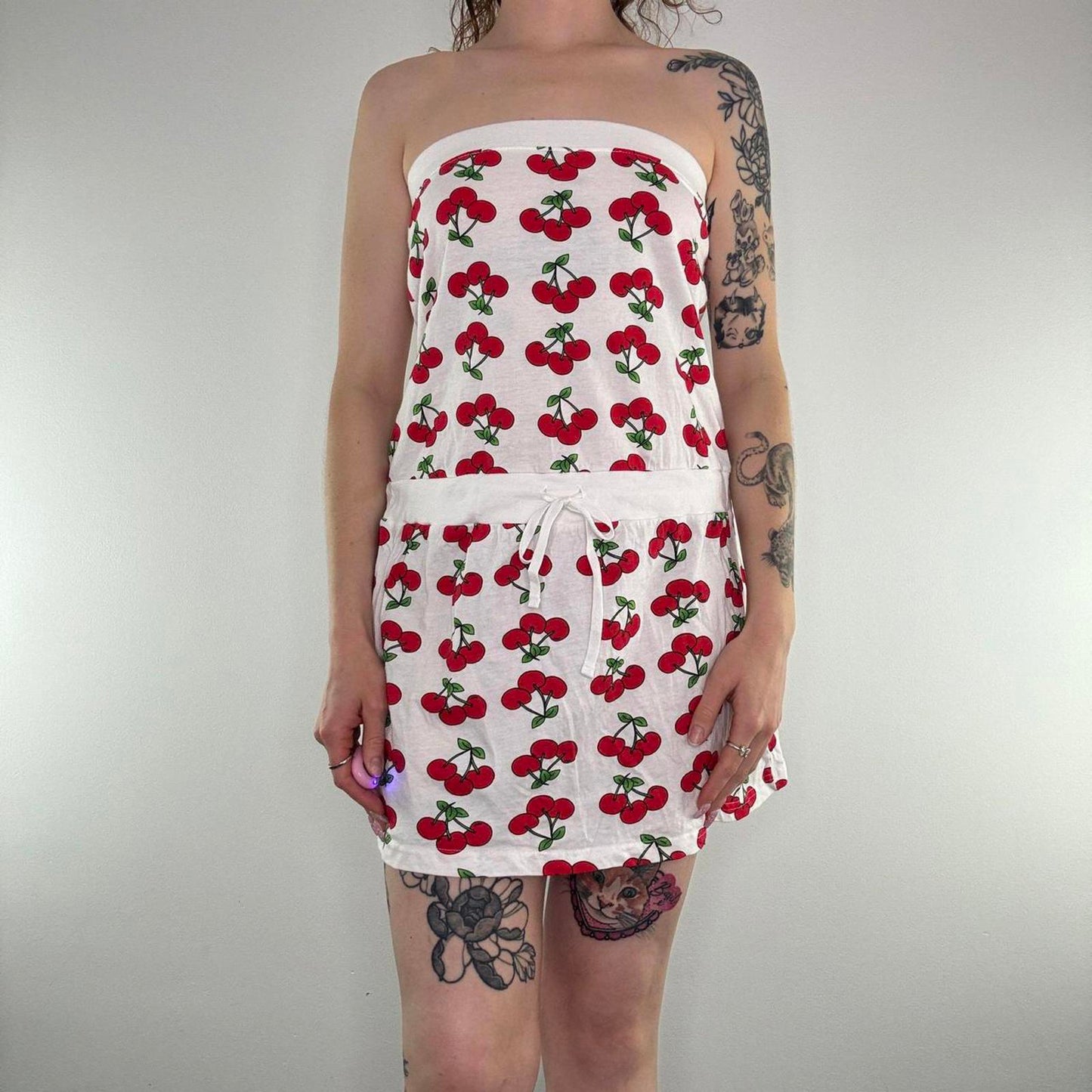 Y2K vintage cherry strapless mini dress stretchy jersey bow cherries print