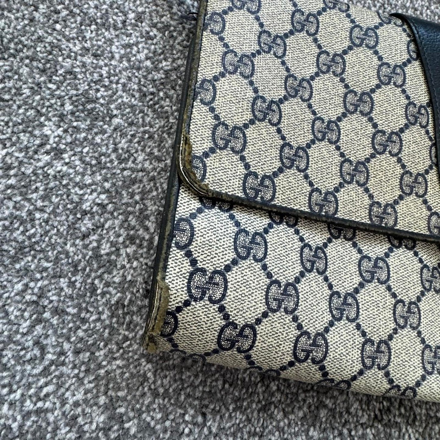 Vintage Gucci Ophidia canvas crossbody bag monogram navy blue cream clutch