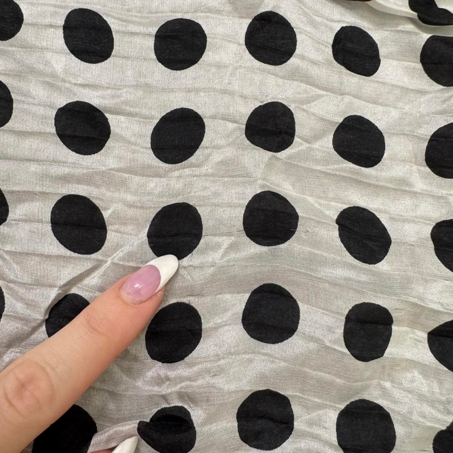 Y2K vintage polka dot lightweight scarf crinkle spotty black white monochrome