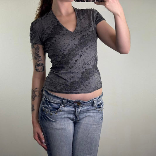 Y2K vintage Morgan De Toi baby tee short sleeve fitted v neck graphic print