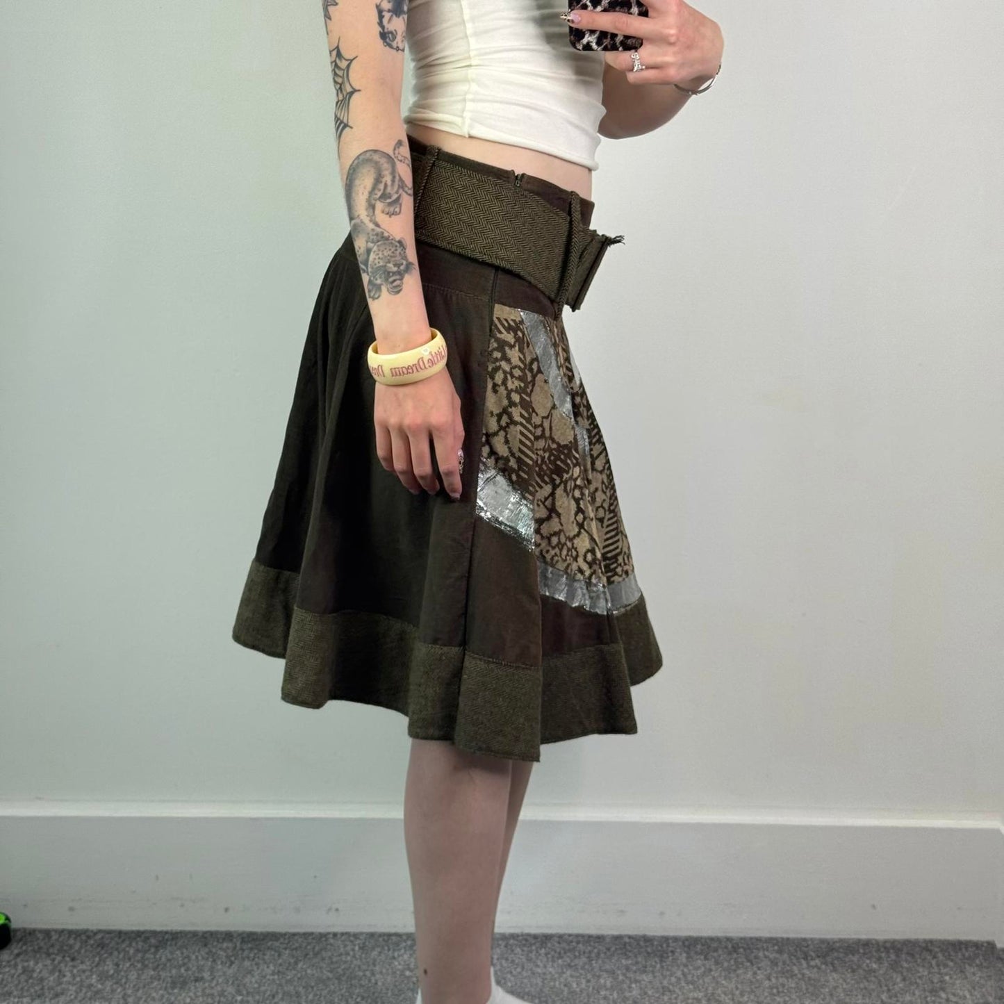Y2K vintage tweed abstract print midi skirt built in belt khaki cream silver M