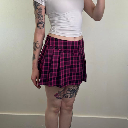 Y2K vintage tartan print mini skirt pleated black pink check pattern mid rise
