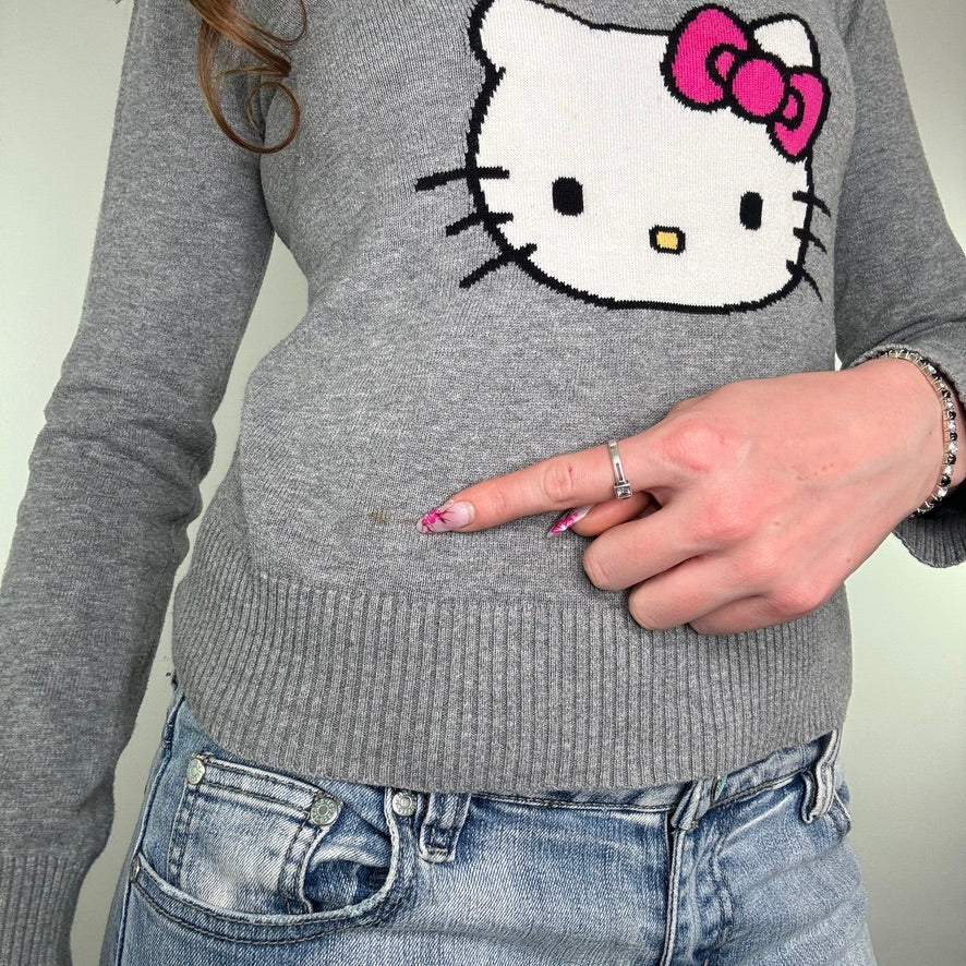 Y2K vintage Hello Kitty fine knit jumper