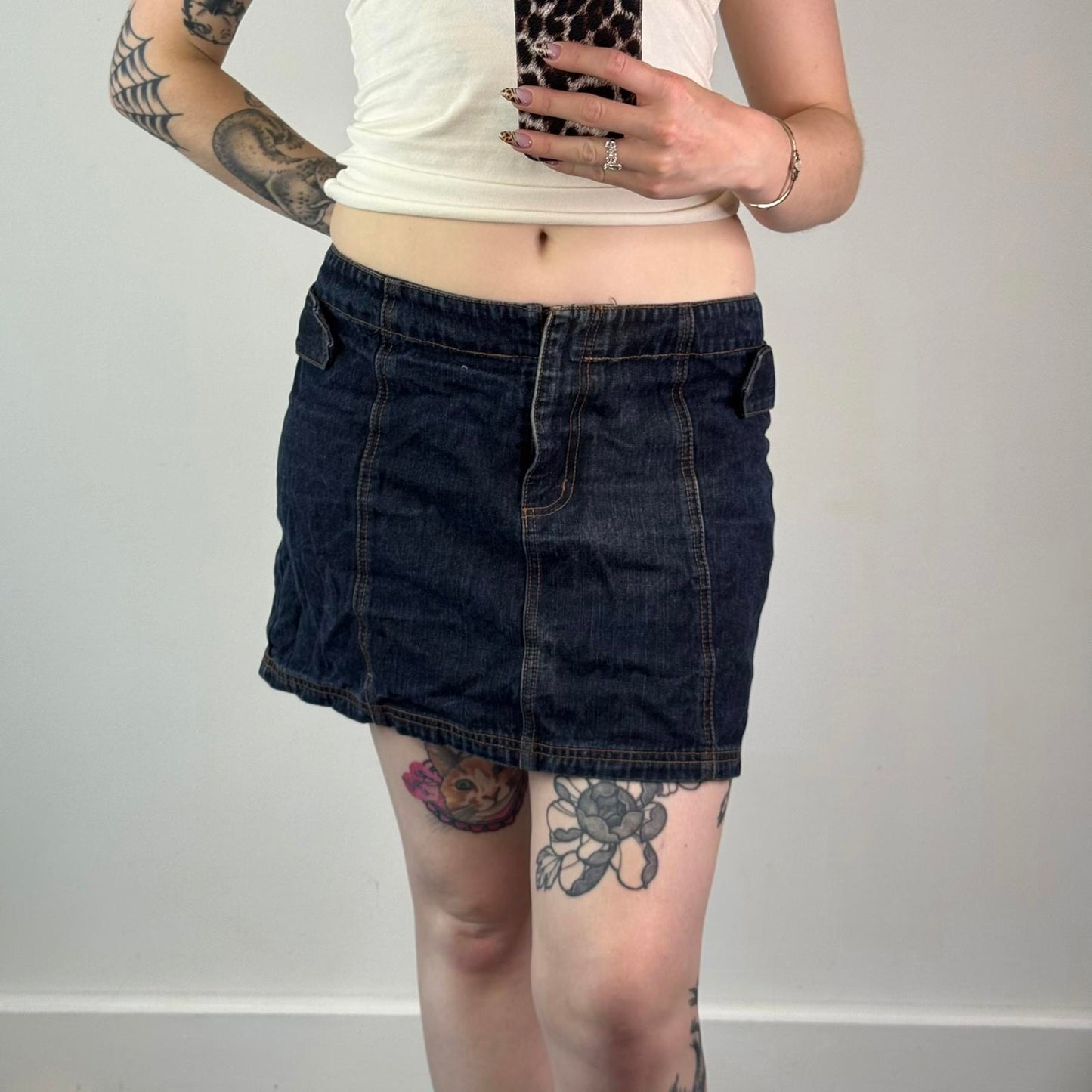 Y2K vintage faded dark denim mid rise mini skirt zippers cargo