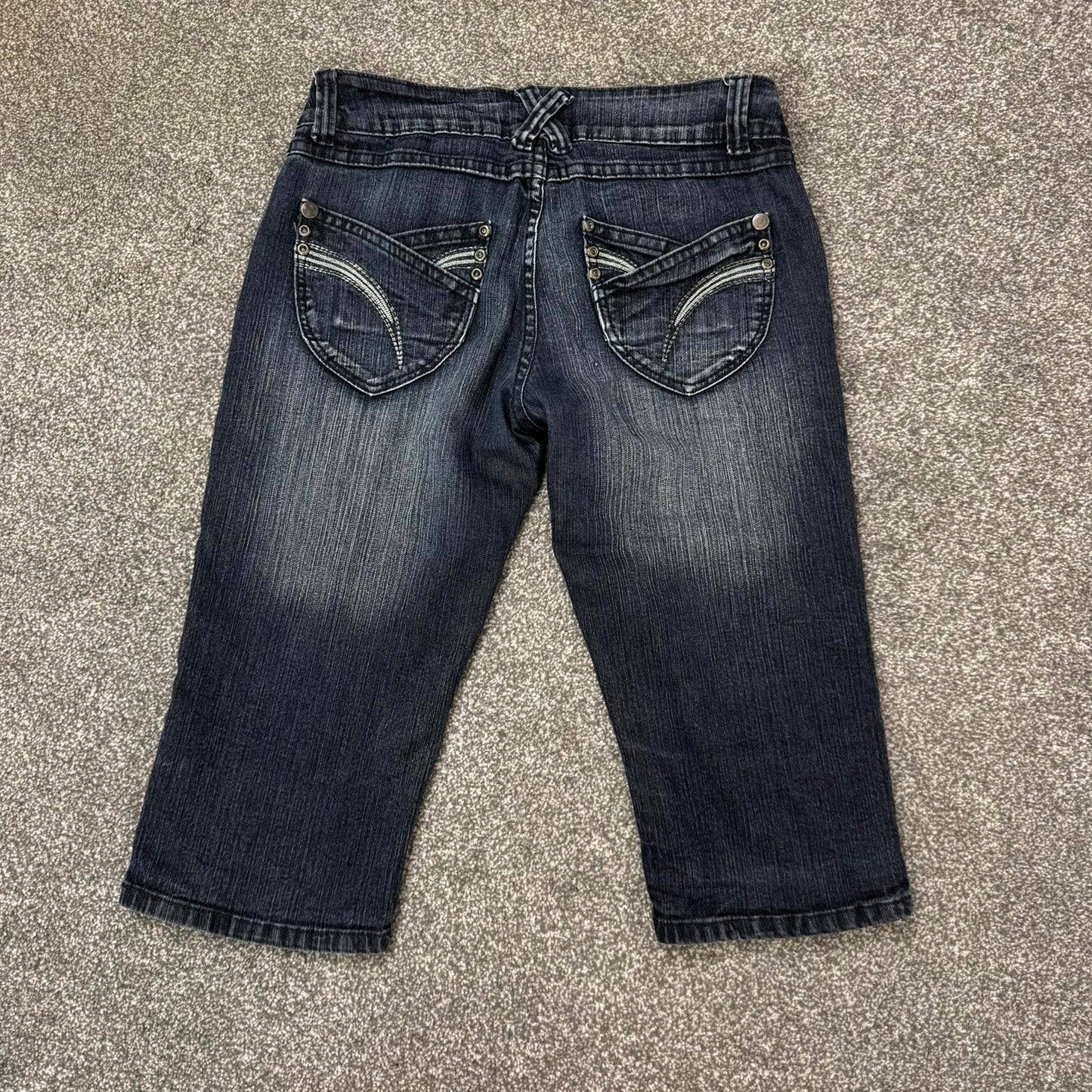 Y2K vintage Bay low rise stretchy cropped capri jeans faded black pockets