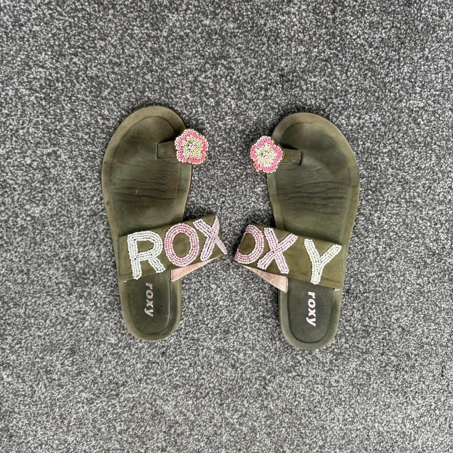 Y2K vintage Roxy beaded sequin floral summer flip flops flat sandals toe ring