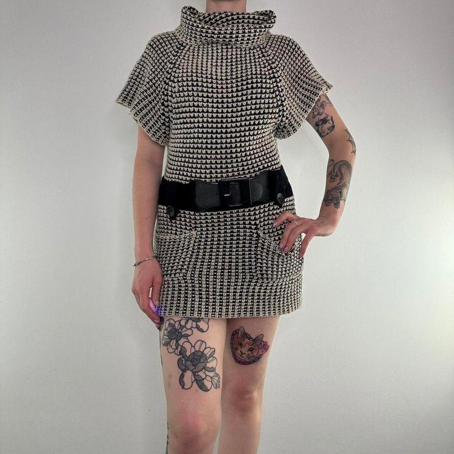 Y2K vintage turtleneck belted knit mini dress roll neck belt chunky knit