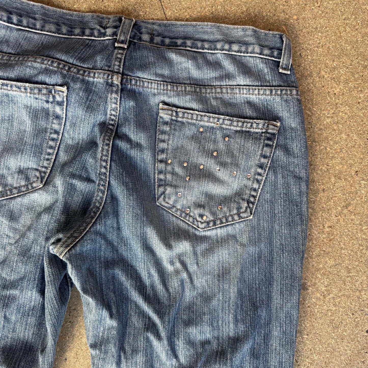 Y2K vintage rhinestone capri cropped jeans turned up hem light wash distressed