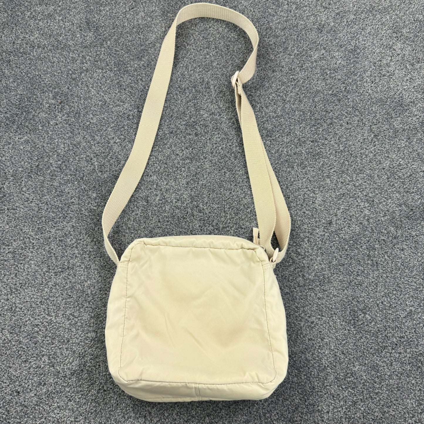 Y2K cargo puffer side bag