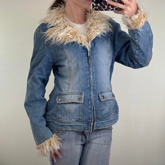 Y2K vintage Tammy denim jacket zip up faux fur trim fleece lined cargo pockets