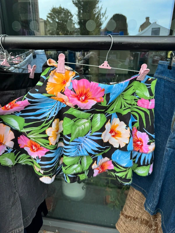 Y2K vintage  frilly rara skirt mini floral Hibiscus