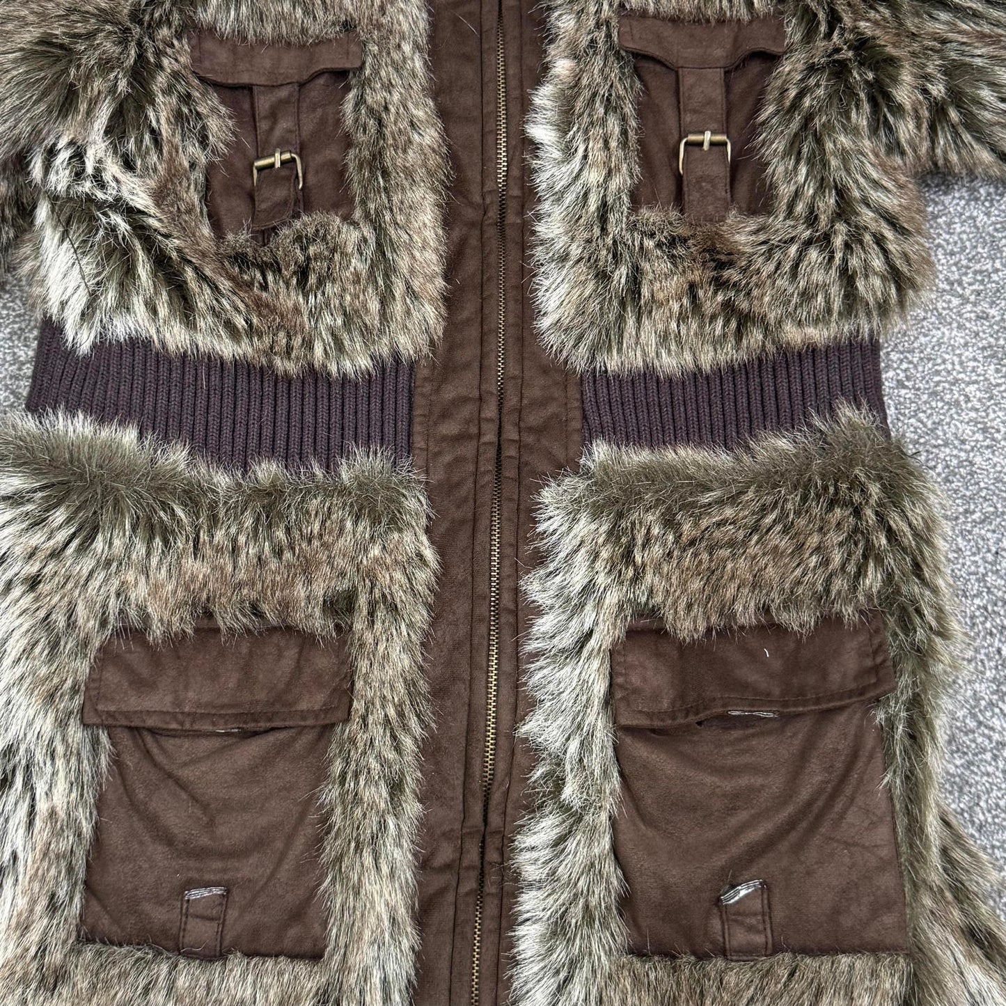 Y2K vintage faux fur long zip up coat cargo pocket faux suede ribbed cuffs