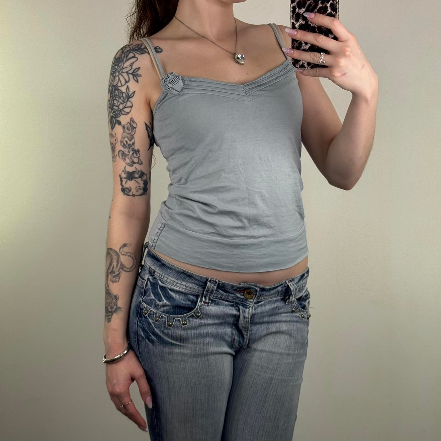 Y2K vintage Oasis 3D rose cami top strappy light blue buttons slight crop short