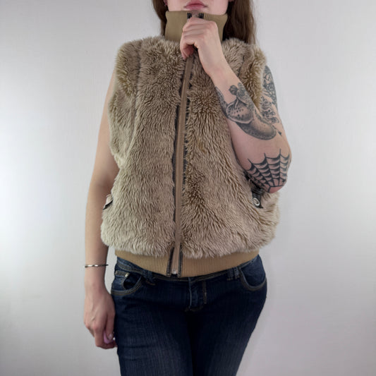 Y2K vintage fluffy faux fur sleeveless jacket body warmer
