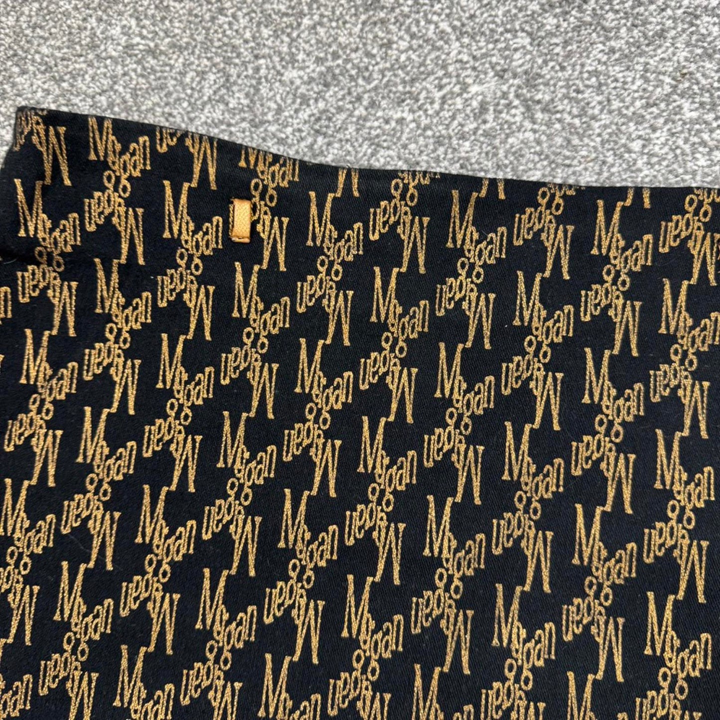Y2K vintage Morgan De Toi midi skirt thigh slit black gold knee length tailored
