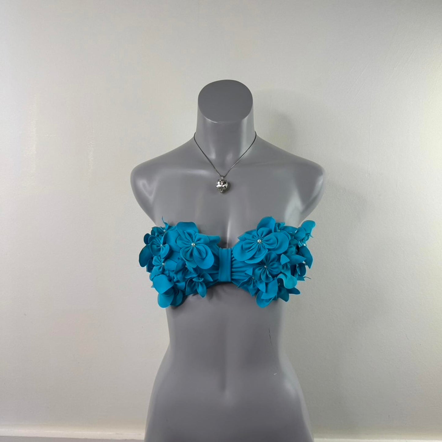Y2K vintage bikini top 3D flowers underwire ruched strapless blue swimwear